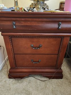 Dresser