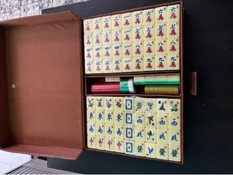 Vintage Chinese Mahjong Set Complete 144 Tiles Faux Alligator Case Original Wrapped Tiles