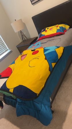 Pokeman Twin Bed Set With Stuffed Animals