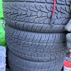 305/40/22 Tires Wheel