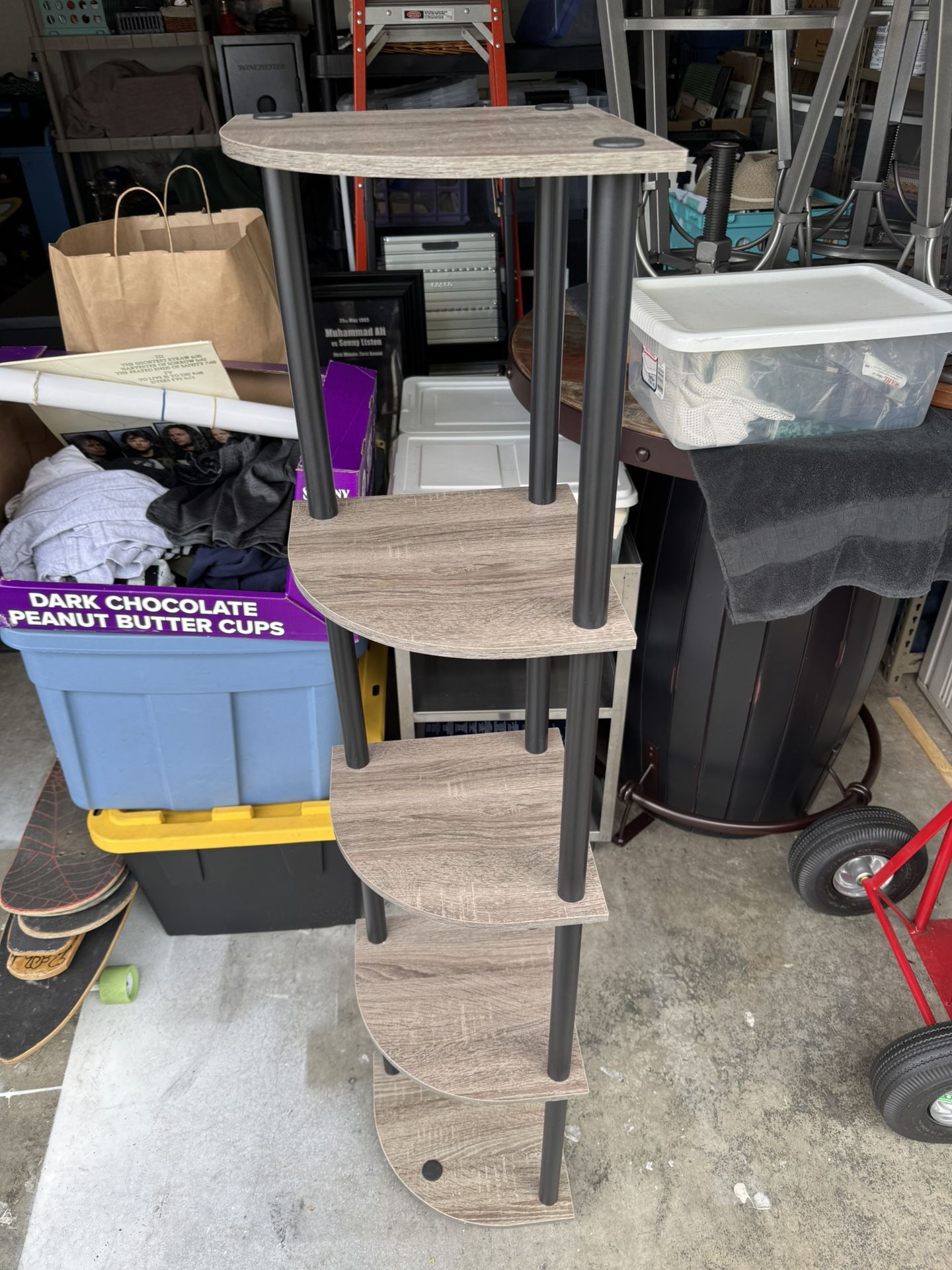 Corner Shelving Tower