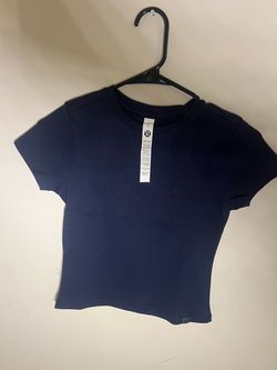 Lululemon Navy Crop T-Shirt Size M