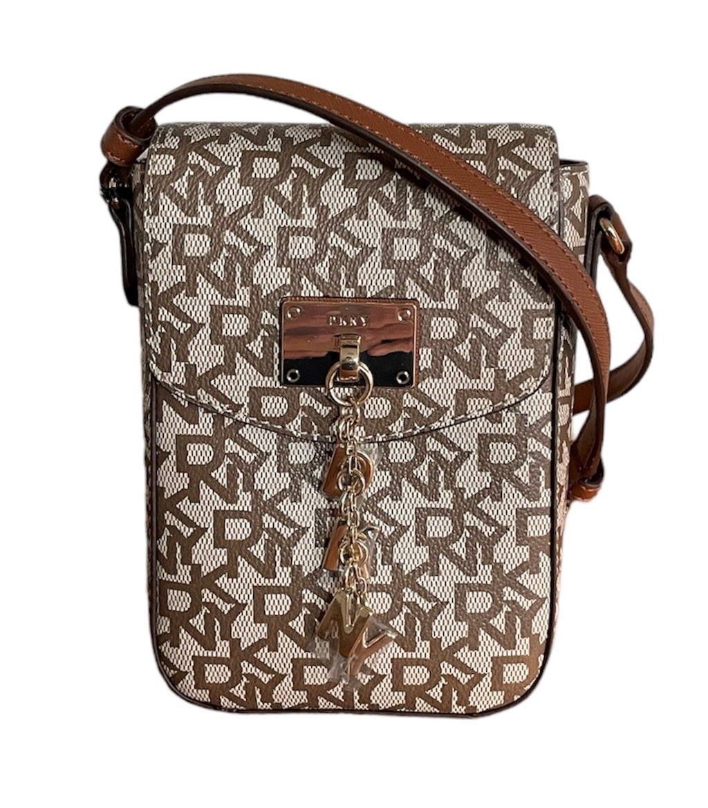 NWT DKNY Cleo Phone Crossbody Bag 