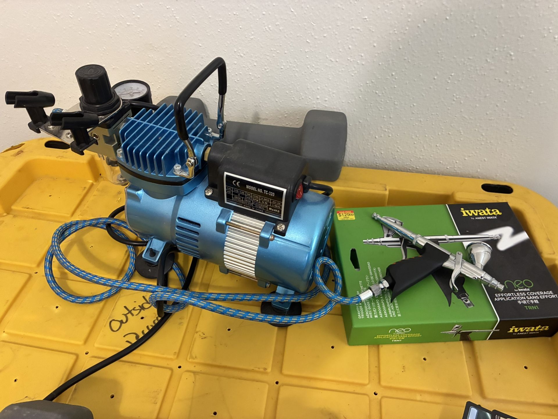 Air Compressor+air Brush