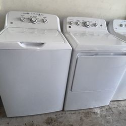 Washer and dryer set
