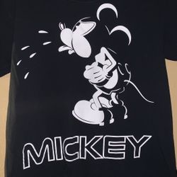 Vintage Y2K Depop Mickey Mouse Disney Land Word Tee Shirt