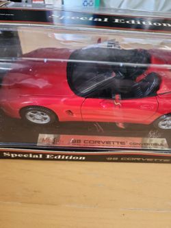 MAISTO 1998 CHEVROLET CORVETTE CONVERTIBLE RED SPECIAL EDITION 1:18 NEW