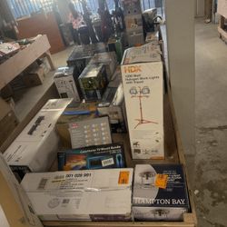 Desert deals liquidation has a hot deal Tuesday 02/18 all bins $15 from 9-5 locations 1322 S 4th ave