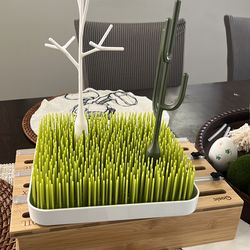 Baby bottle drying rack