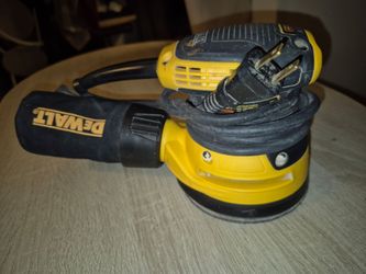 DEWALT 5" Random Orbit Palm Sander (Model DWE6421)