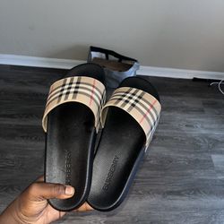 Burberry Beige Vintage Check Slides