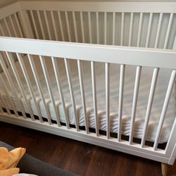 Delta Children Jordan 4 In 1 Convertible Crib