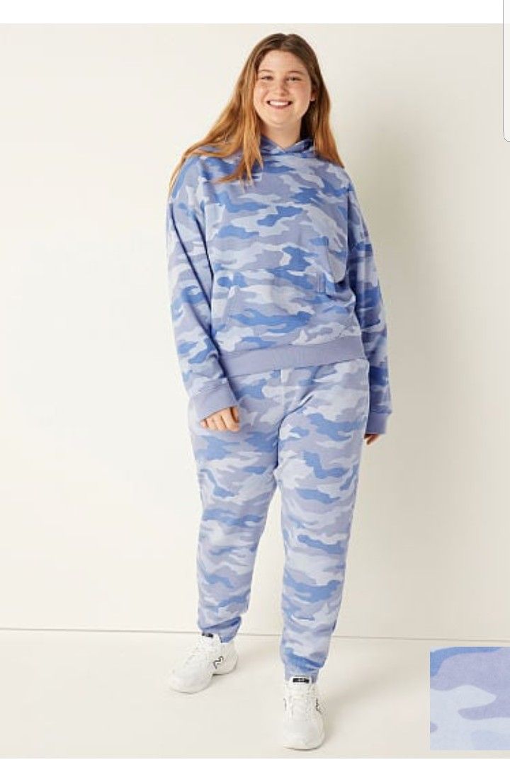 New Victoria Secret Pink Camo 2 Piece Sweats