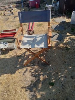   2,  Folding Chairs        