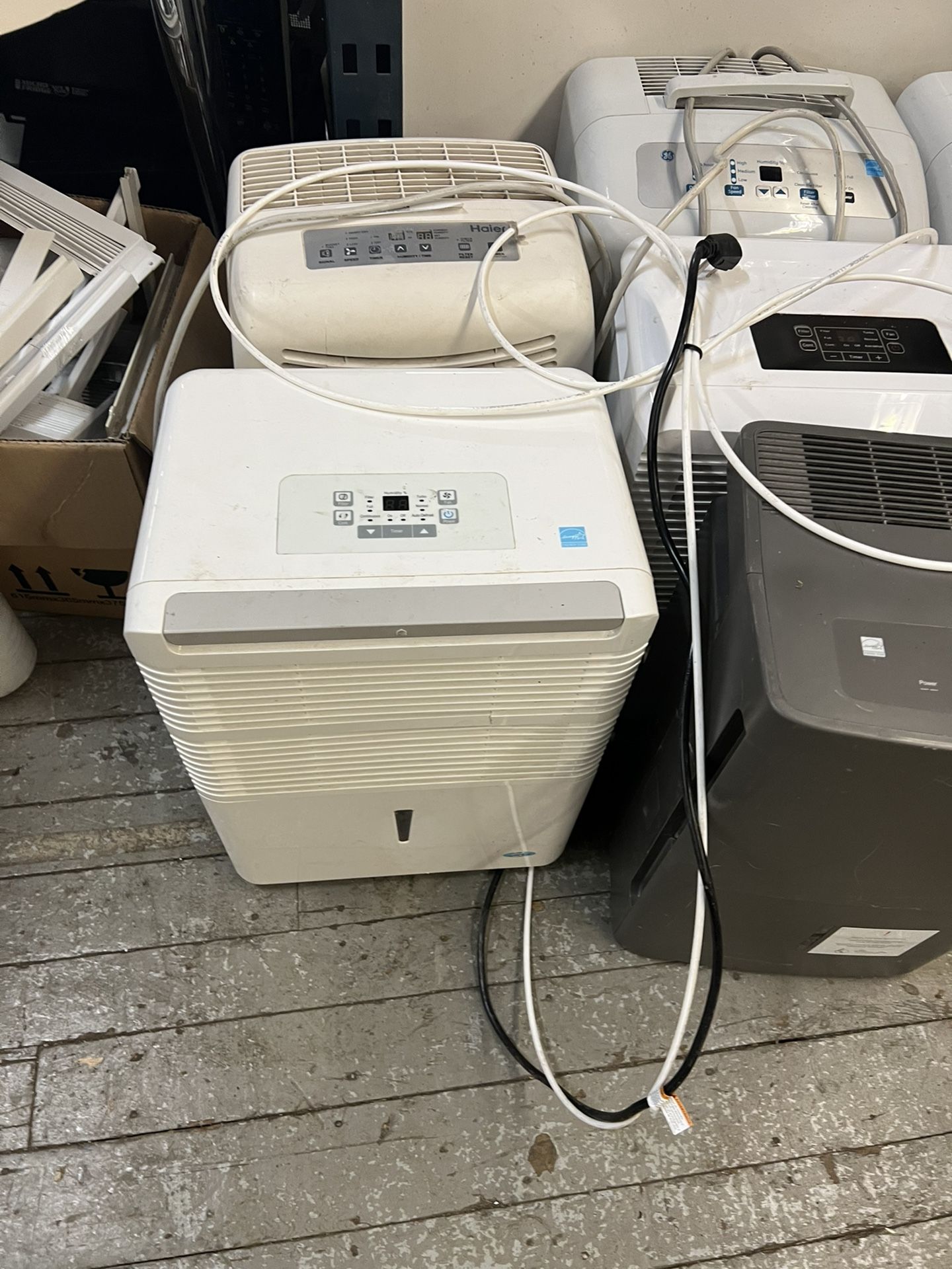 From 22 to 70 pints Dehumidifiers