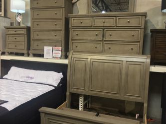 4 Piece Queen Bedroom Set Sale