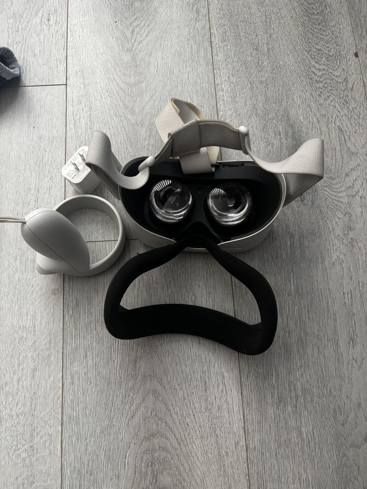 Oculus Quest 2 Headset