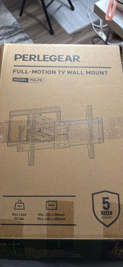 Full motion TV wall mount