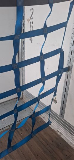 E-track straps net