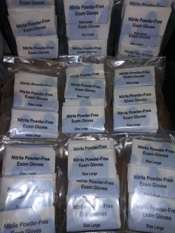 GLOVES! GUANTES! GLOVES!