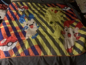Pokémon Rare 2007 Sleeping Bag *broken zipper*