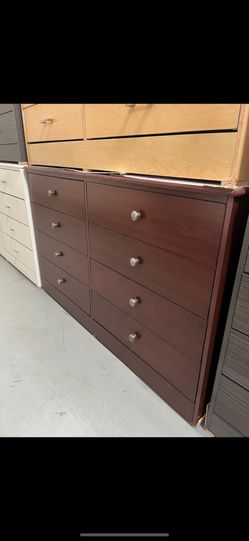 Dresser 8 Drawers 