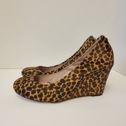 Vince Camuto Leopard High-Heels Size 6M Shoes