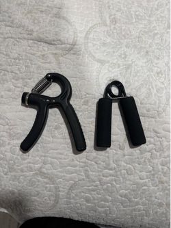 Grip strength trainers