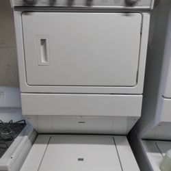 Whirlpool Stackable Electric Washer And Dryer They Both Work Great