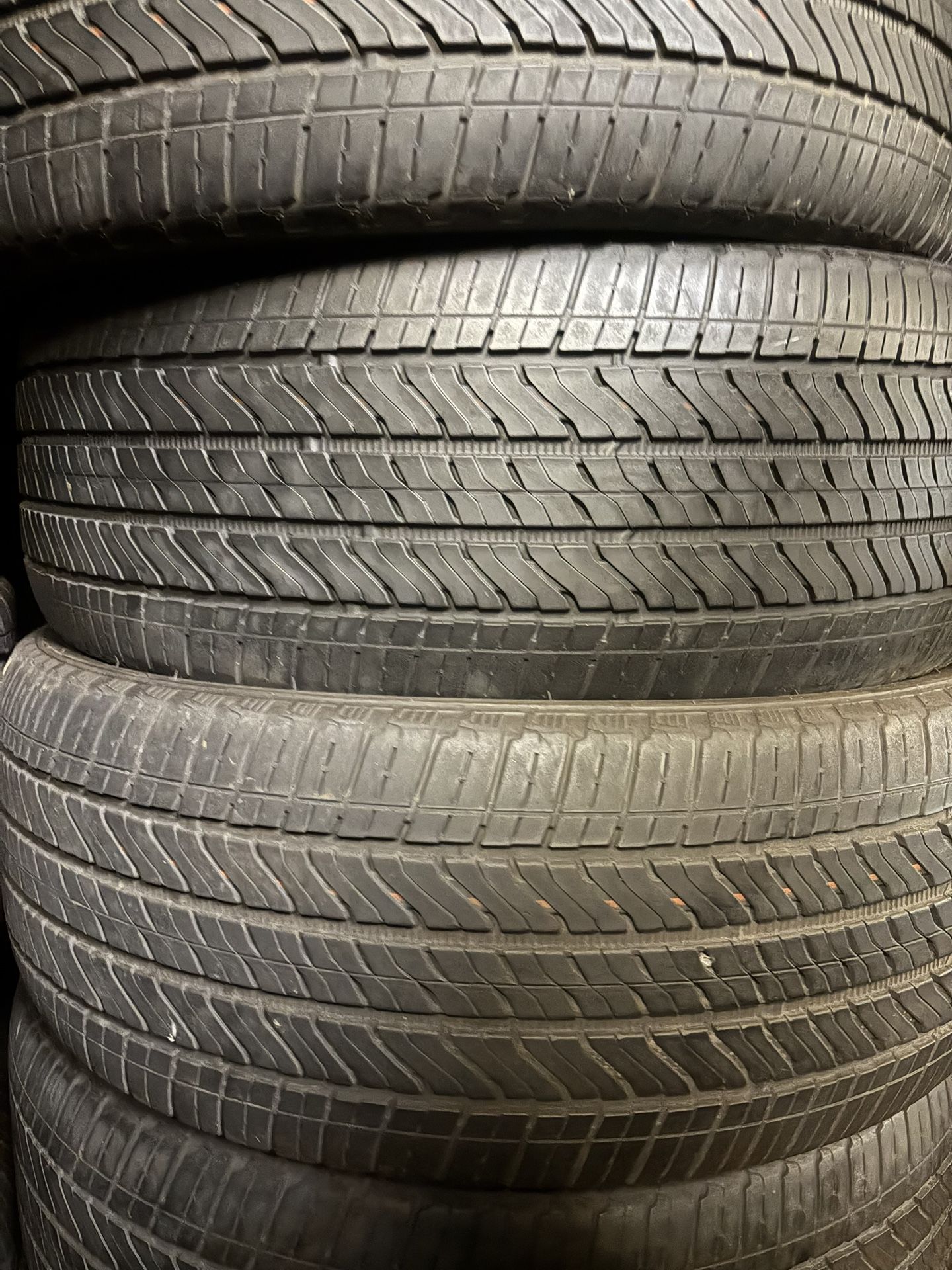 Tires 275-50r22 Bridgestone
