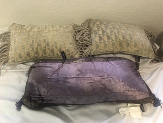 Decorate Pillows 