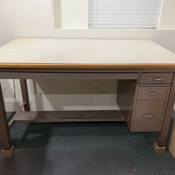 Desk/ Drafting table