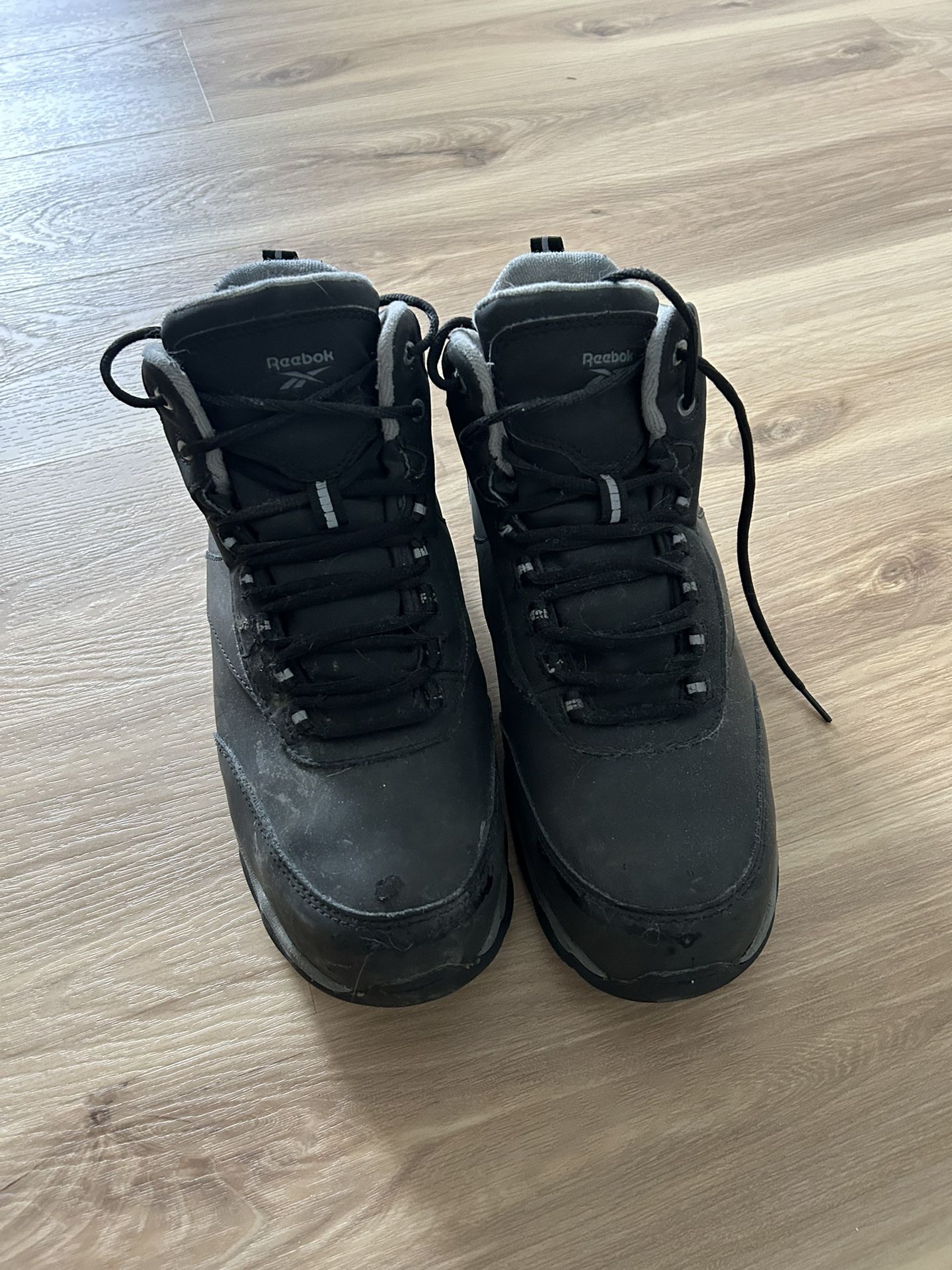 Reebok Men’s Work boots With Internal Met Guard