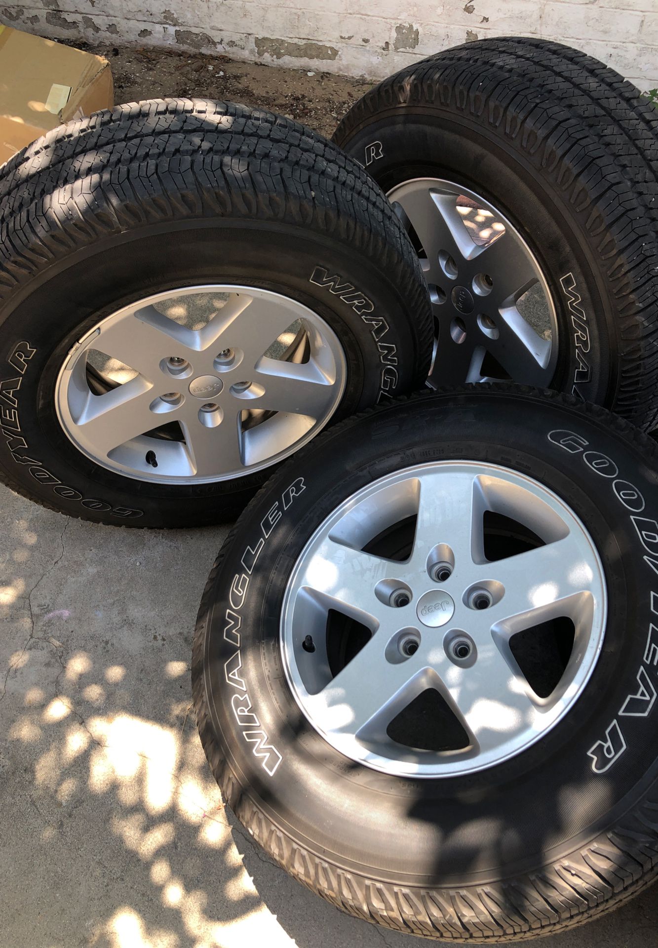 5 Jeep Wrangler wheels and tires