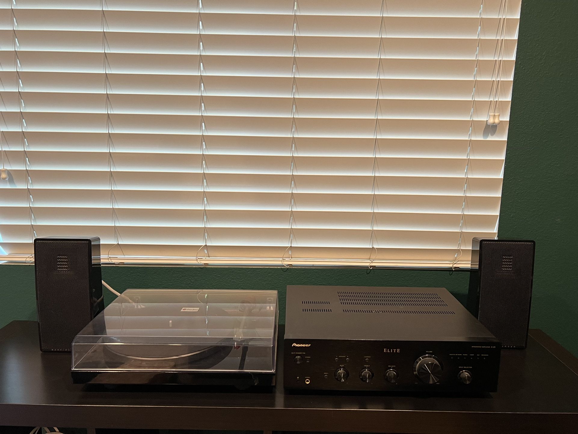 Complete Hi-Fi Vinyl Record Player Setup