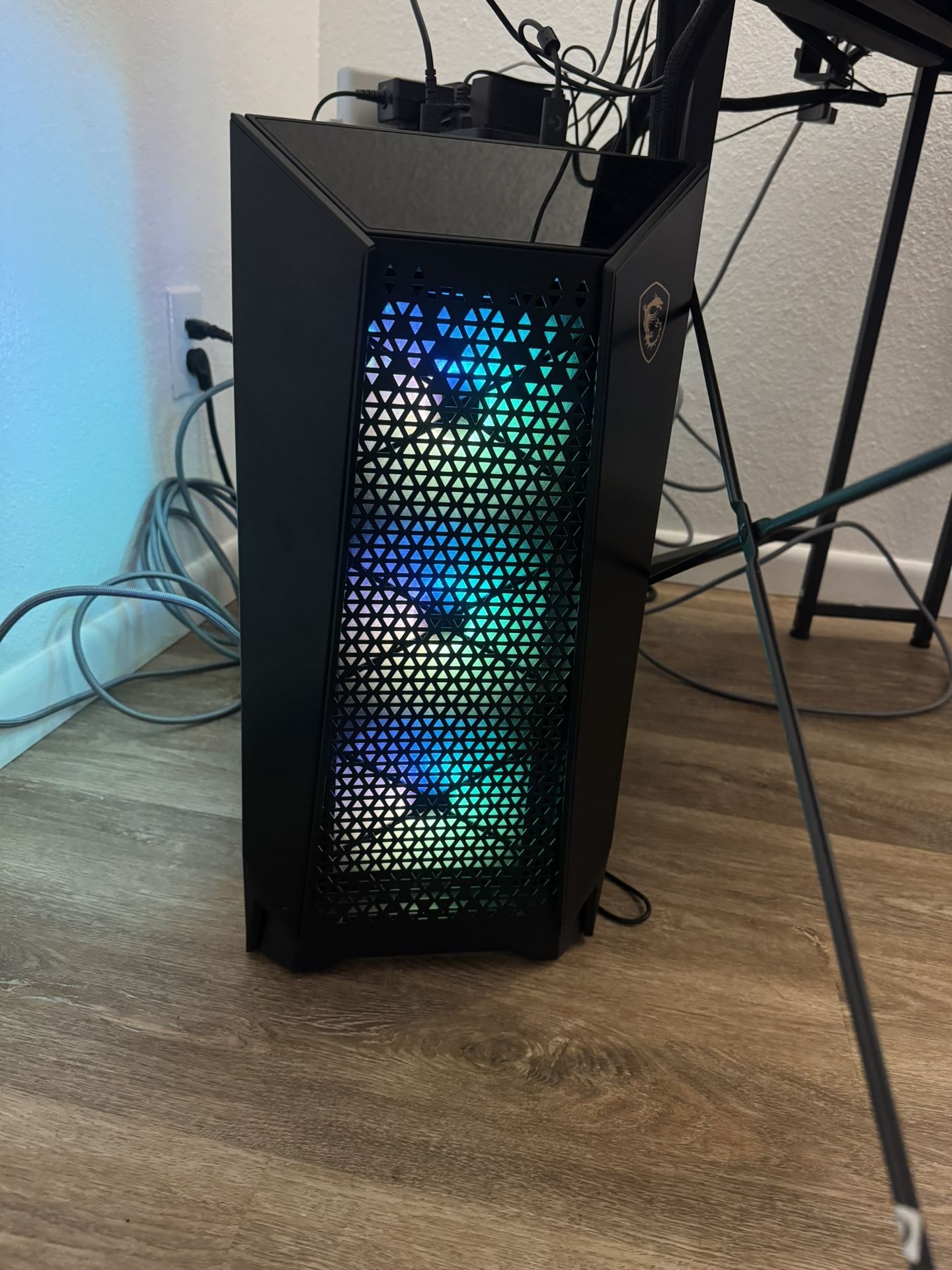 MSI - Infinite RS Gaming Desktop - Intel Core i9-13900KF - 32GB Memory - NVIDIA GeForce RTX 4090 - 2TB SSD + 2TB HD - Black
