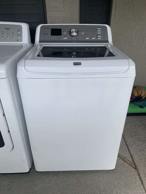 FREE Maytag Bravos XL Washer (leaks when using) for Sale in Gilbert, AZ