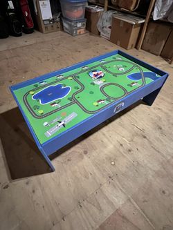 Kids Play Table