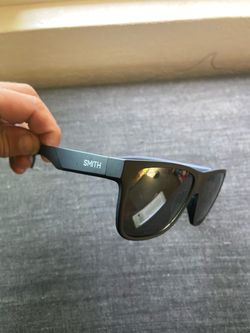 2 pairs of Smith lowdown 2 polarized