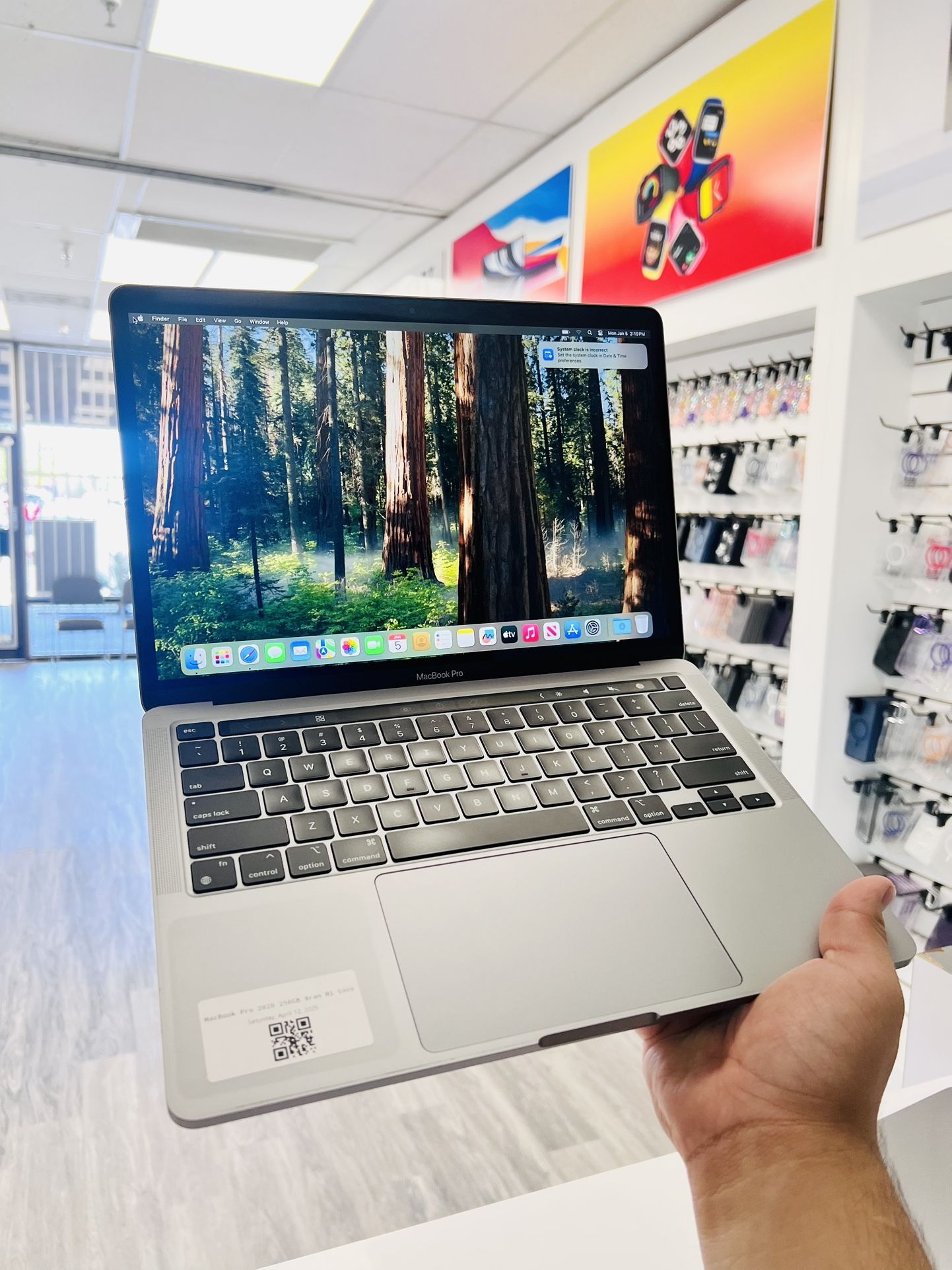 MacBook Pro 13 Inch 2020 M1 8gb Ram 256gb