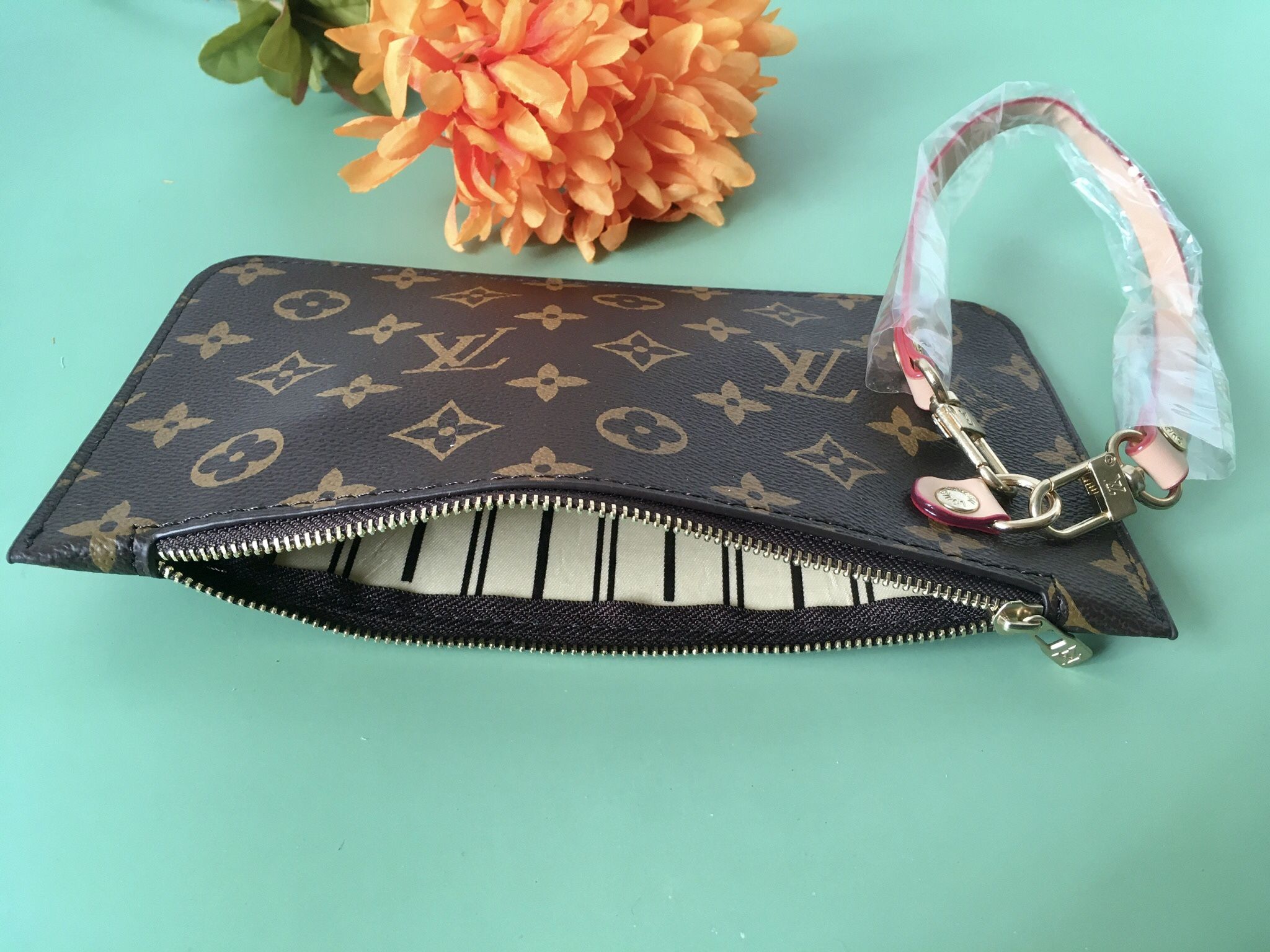 Wristlet