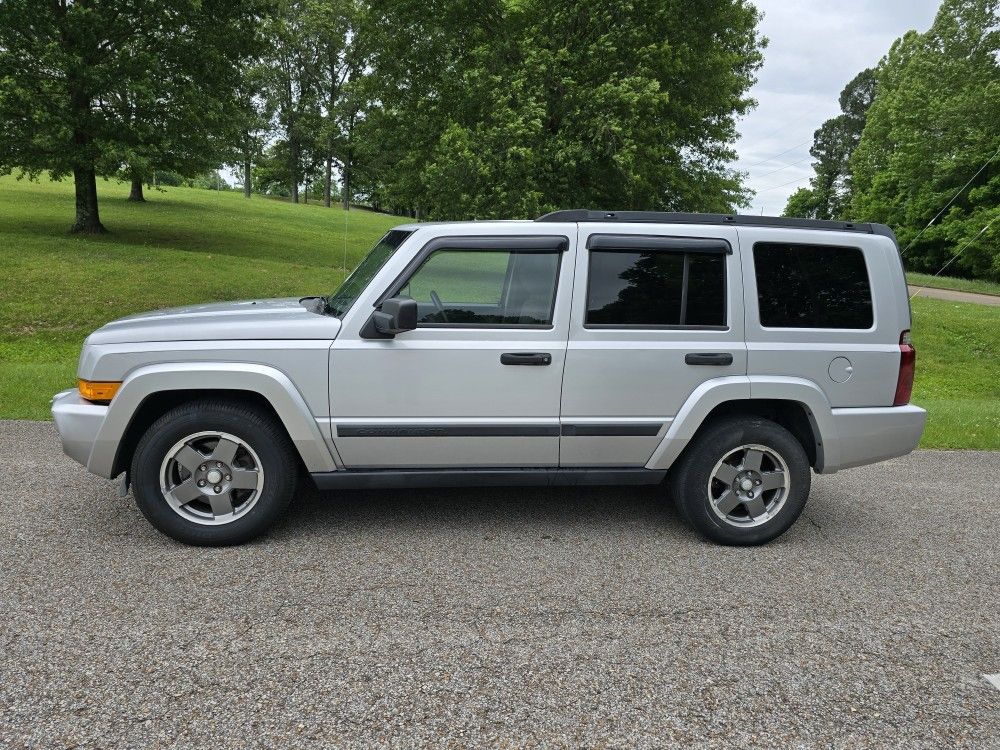 2008 Jeep Commander