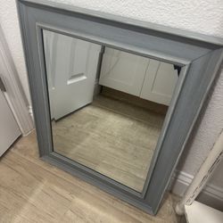 Medium mirror 