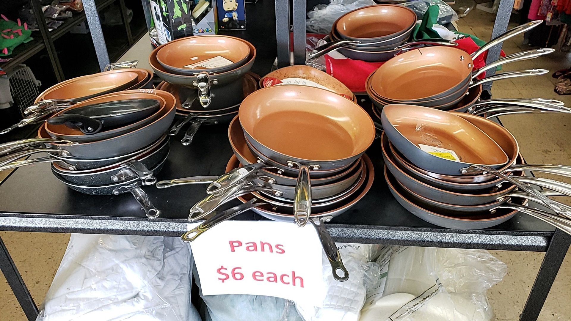 Cooking Pot and Pans per a piece