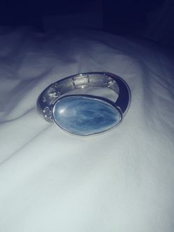 Storm Blue Center Stone Stretch Bracelet