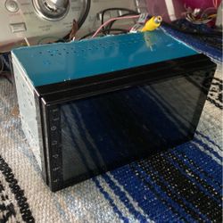 car stereo for cars that it fits into
