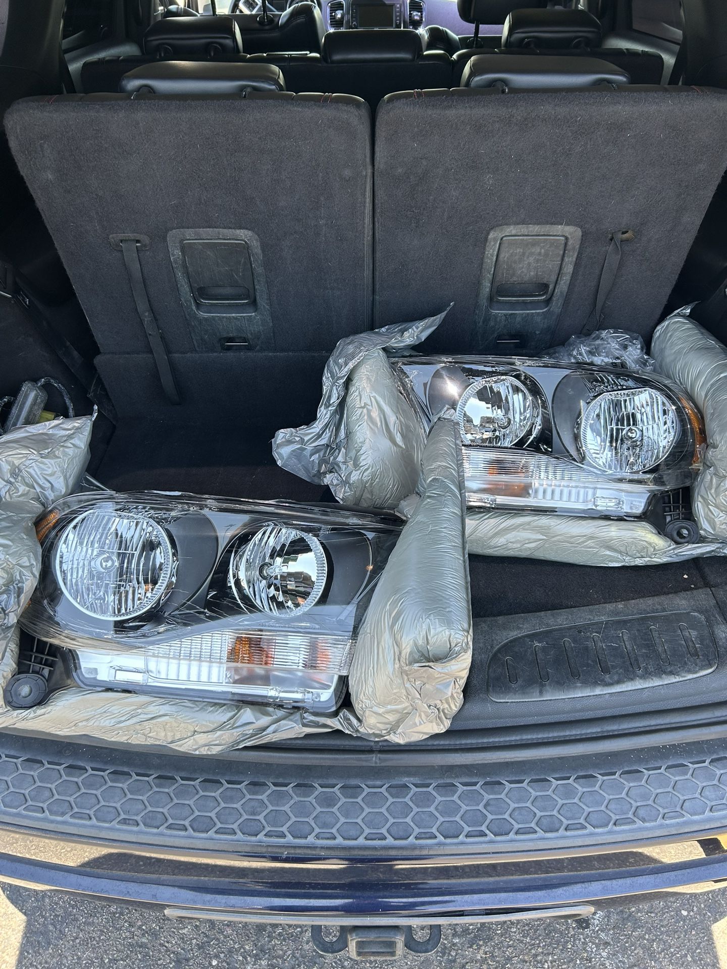 2011-2013 Dodge Durango - Front Headlight Set
