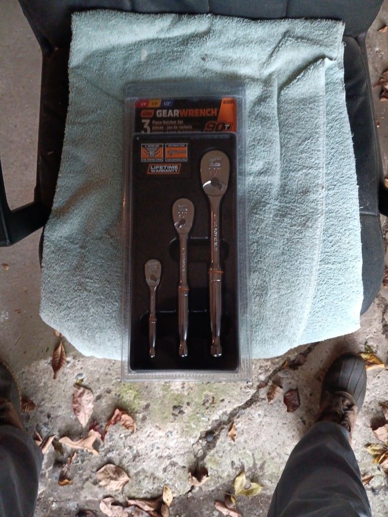 Gearwrench 3 PC. Ratchet Set. . Sku # 81206T. . 1/4, 3/8,1/2 Inch