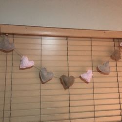 Dainty Heart Garland