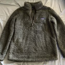 Kid’s M or Women’s XS Patagonia Pullover